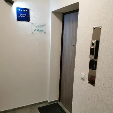 Apartmani Peyton Slavonski Brod Extérieur photo